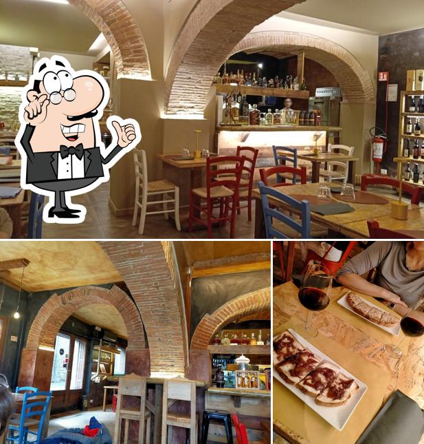 Dai un'occhiata agli interni di La Taverna del Castello