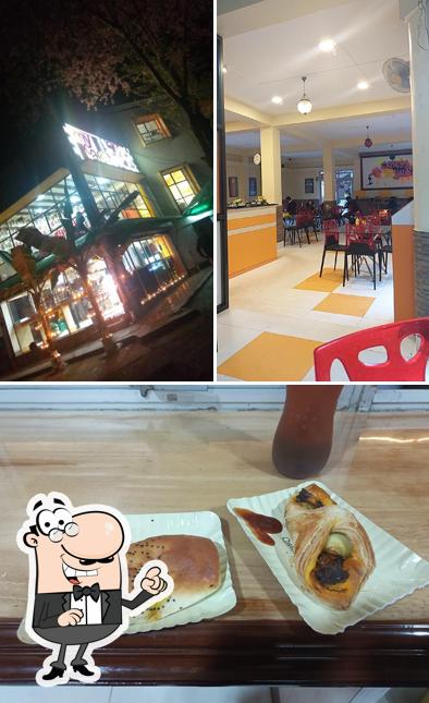 The photo of interior and food at Quick Bytes