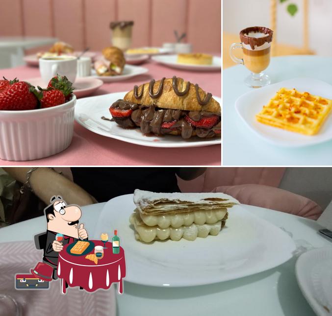 Waffles em Encanto Confeitaria e Café