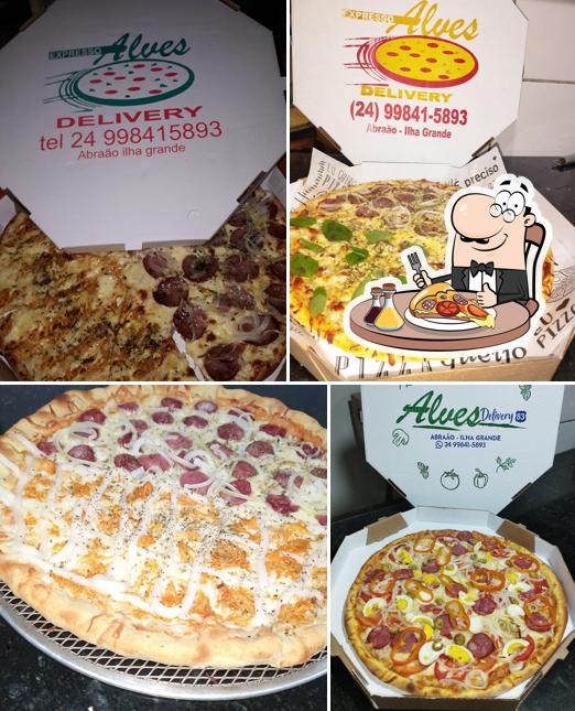No Alves Delivery 83, você pode provar pizza