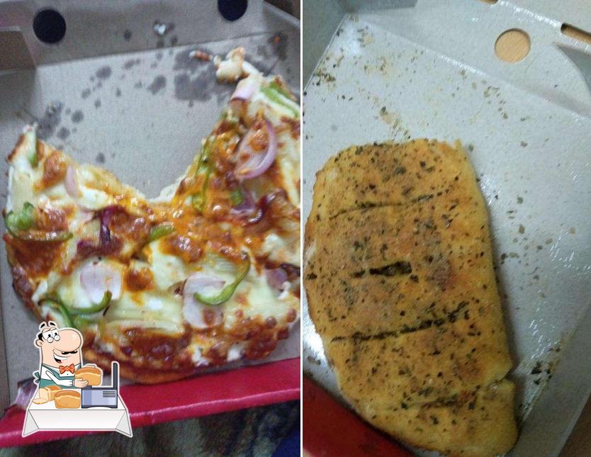 Garlic bread at Dishu Pizza house