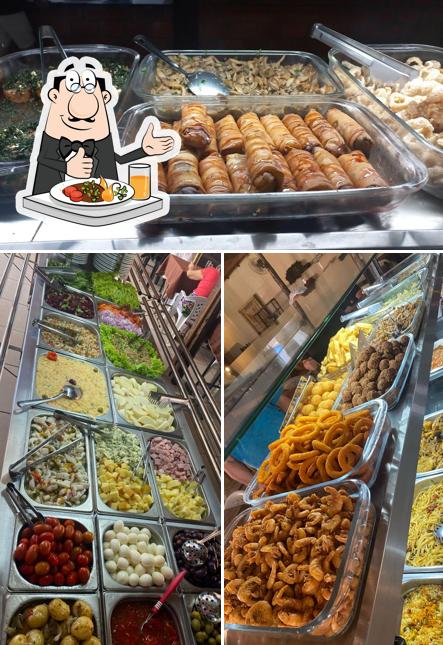 Comida em Churrascaria chimarrão