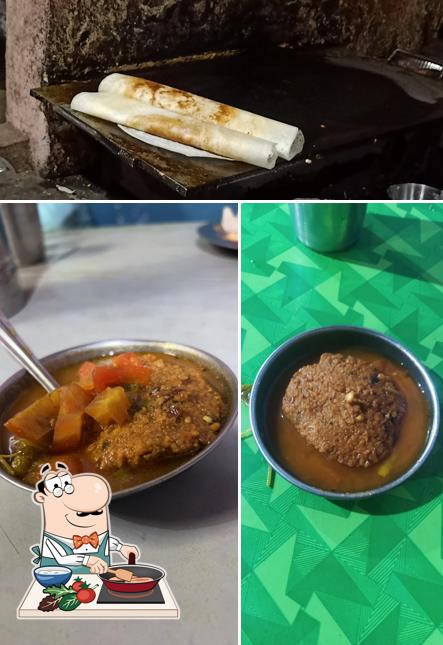 Chicken curry at Mallan Tea Stall