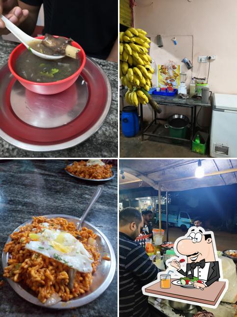 Food at നവാസിൻ്റെ തട്ടുകട (Nawasinde Thattukada)