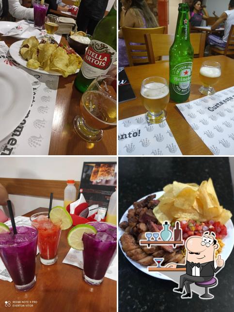 O interior do Espeteria Pavão