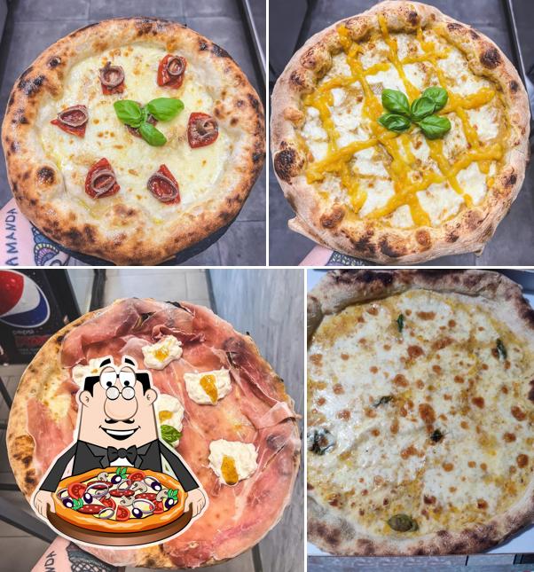 Ordina tra le svariate varianti di pizza