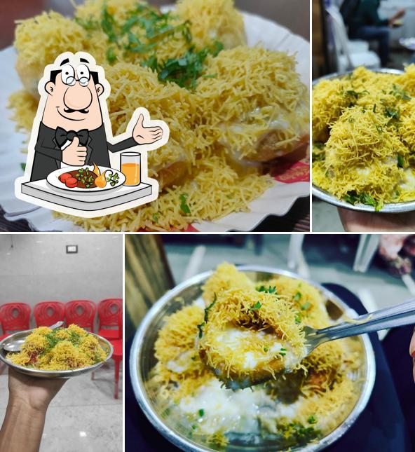 Meals at Jagdamba Chaat Wala