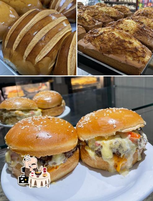Comida em Padaria Albatroz