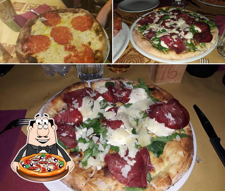 Scegli tra le svariate varianti di pizza