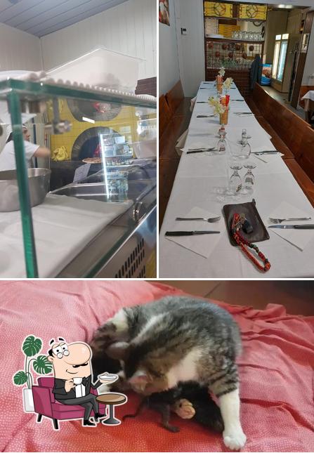 Gli interni di Pizzeria Rockfeller