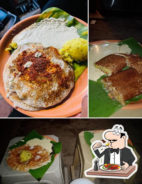 Food at Dakshin Davangiri Loni Sponge Dosa