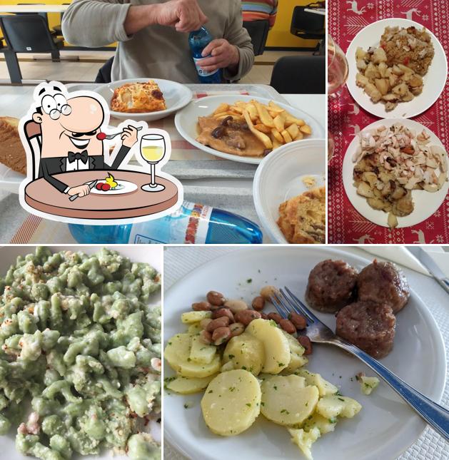 Platti al Mensa Comunale