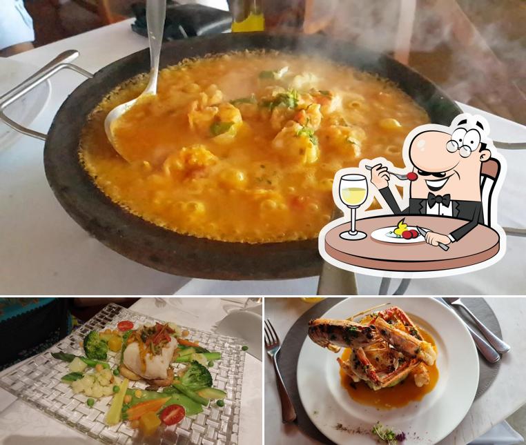 Platos en Restaurante Mistura Farol de Itapuã