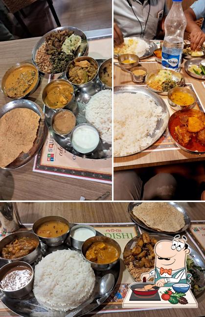 Chicken curry at Hotel Odishi