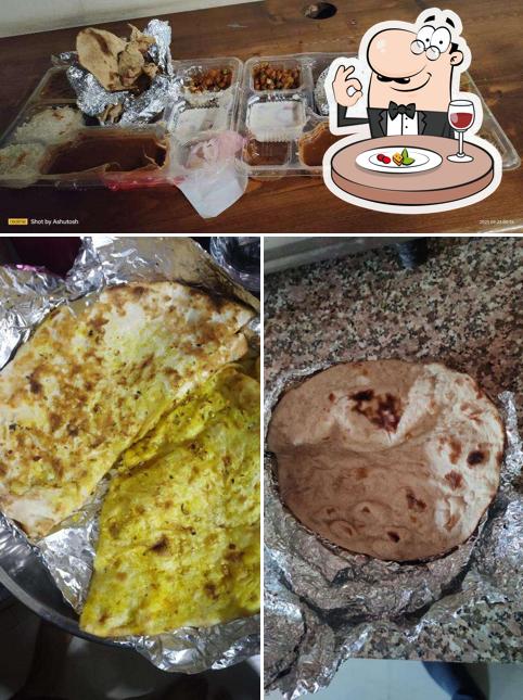 Food at Sasta Khana