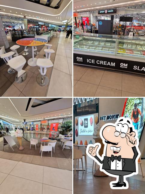 Siediti a un tavolo di wannabe