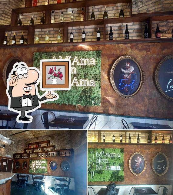 La immagine di interni e bevanda da M’Ama non M’Ama Caffetteria