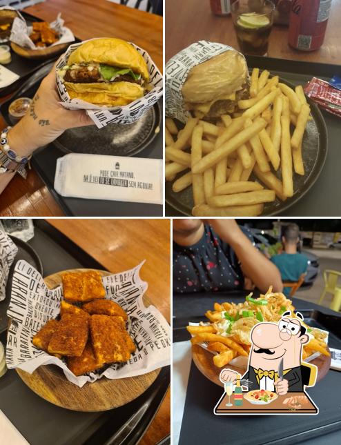 Platos en Ô Véi Hamburgueria