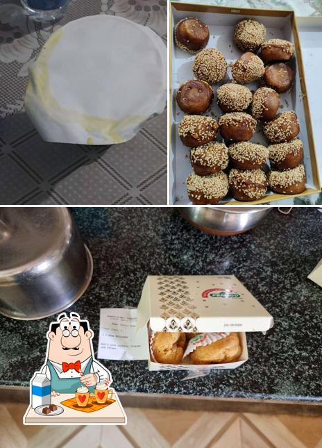 Enjoy a drink at Pramod Laddu Bhandar