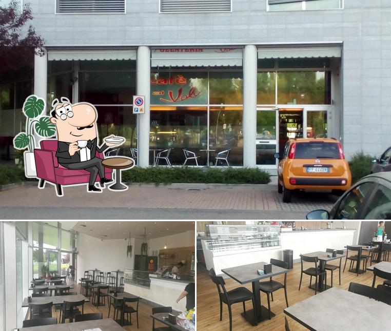 La foto di interni e cibo da Café al Volo