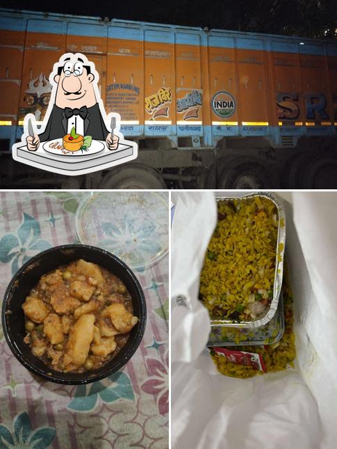 Among various things one can find food and exterior at Lemon Tadka
