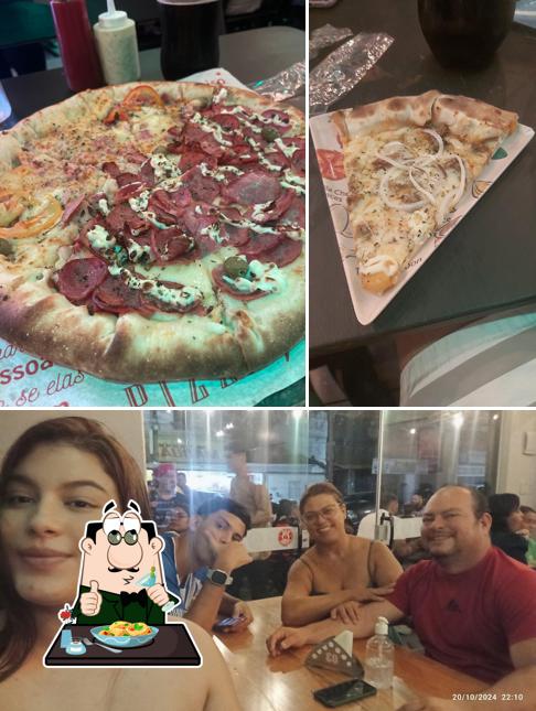 Entre diferentes coisas, comida e bebida podem ser encontrados no Mag Pizzas Icoaraci