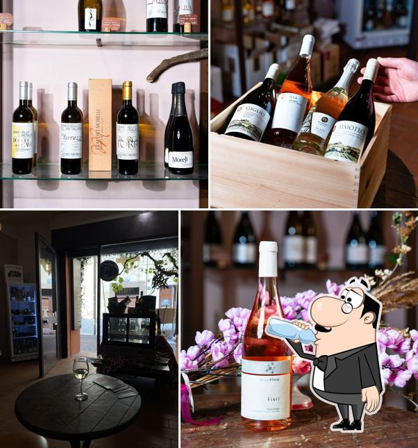 Questa è la immagine che raffigura la bevanda e cibo di Wine shop Vignaioli d'Autore