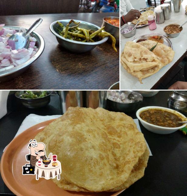 Meals at Punjab ke Chole Bhature