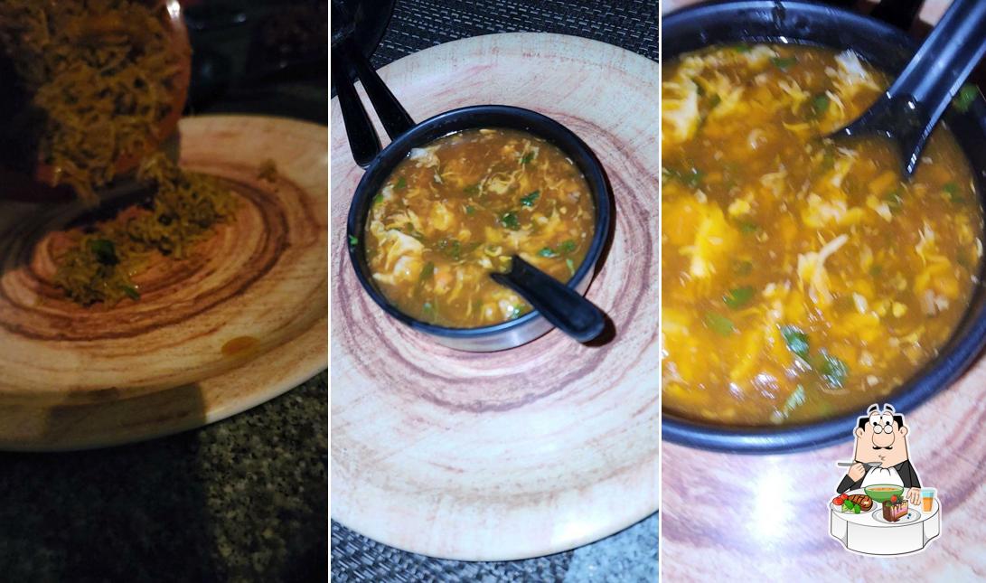 Hot and sour soup at Food pot