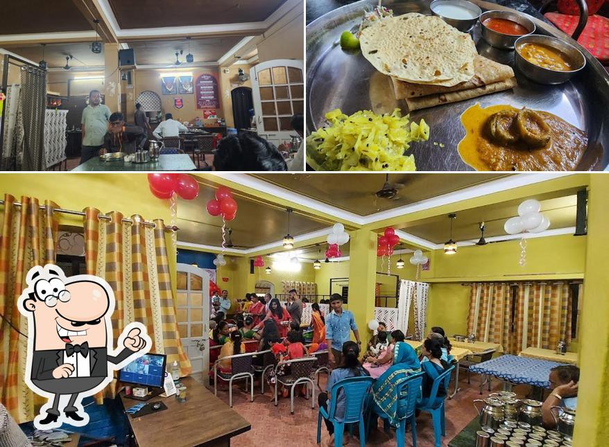 Shree Swami Chaitanya Bhojnalay is distinguished by interior and food