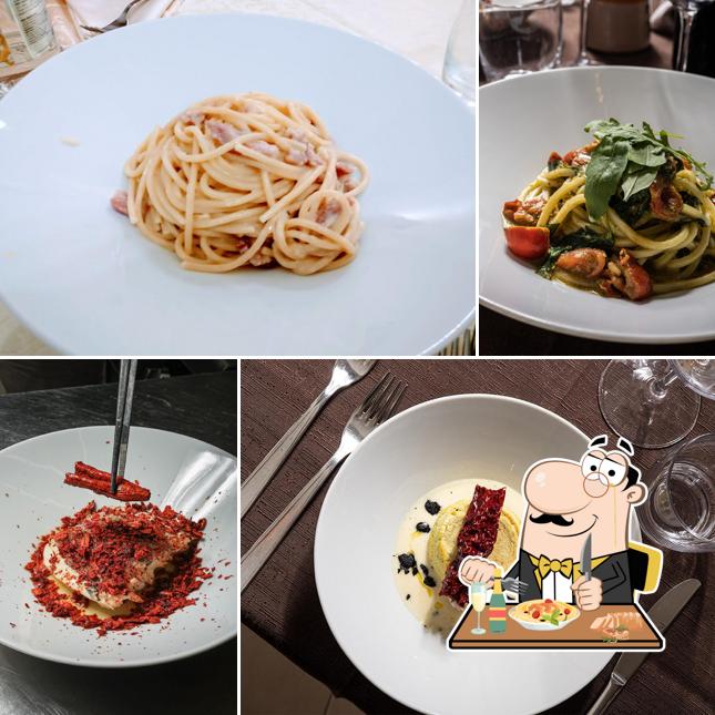 Cibo al Miseria & Nobiltà La Spaghetteria