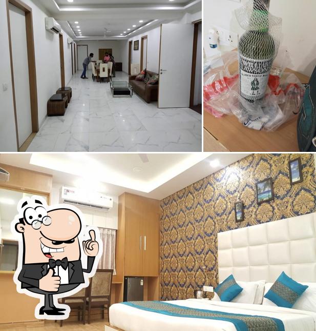 See the photo of Chanson Hotels - New Delhi