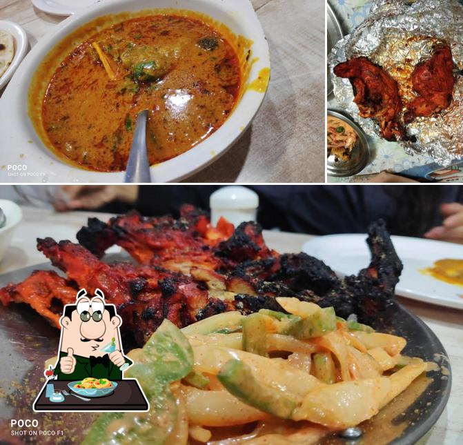 Food at Shafi Pahelwan's Chote Miya