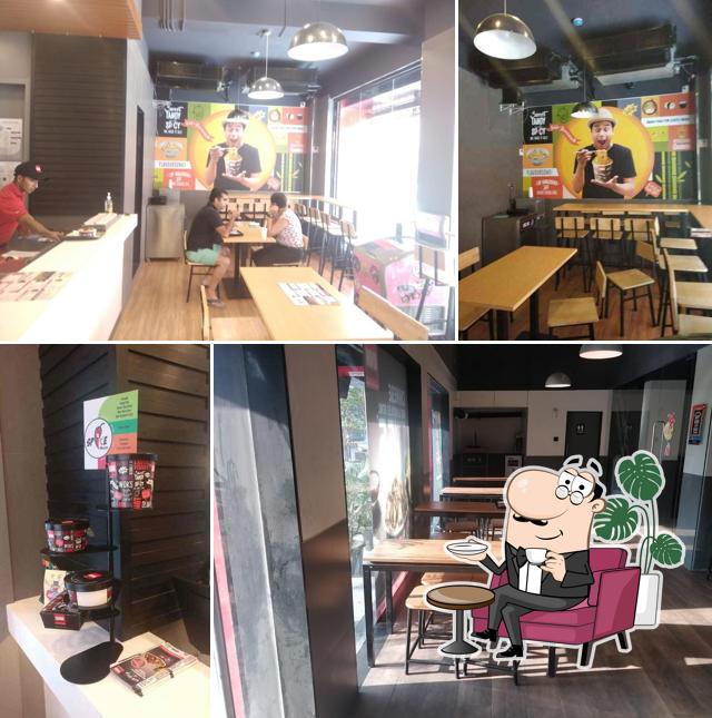 Check out how Chinese Wok looks inside