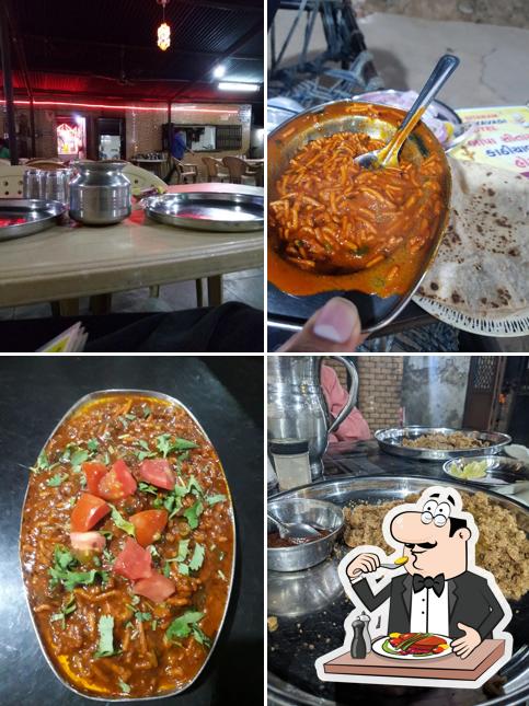 Food at Bapa Sitaram kathiyavadi Hotel