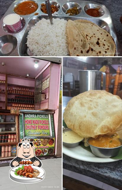 Food at Hotel Srinivasa Bhavan
