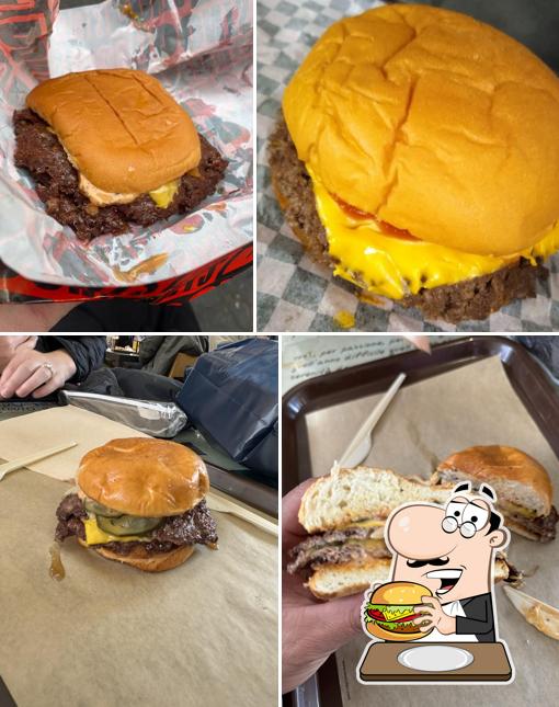 Prova un hamburger a Joe's American BBQ
