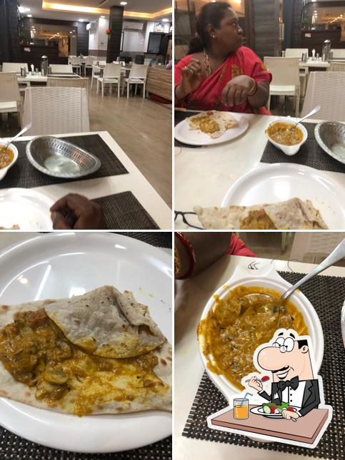 Food at Aishwarya Hotel