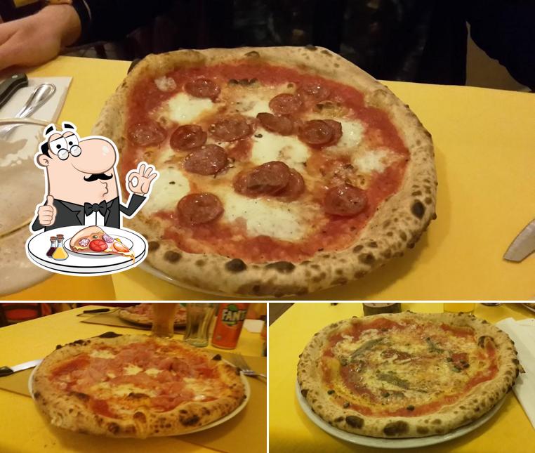 A Ristorante Pizzeria Lo Sfizio, puoi provare una bella pizza