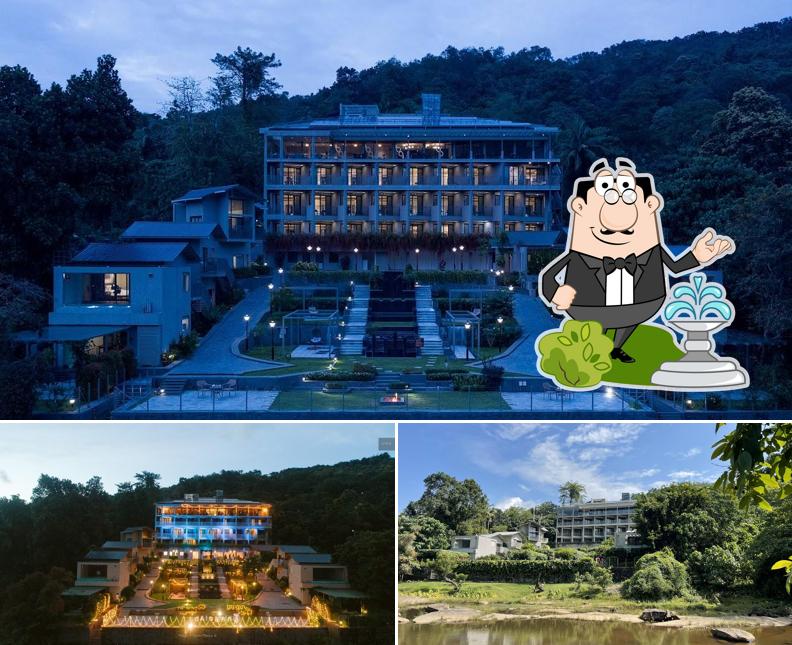 You can get some fresh air at the outside area of Niraamaya Retreats Samroha, Athirappilly