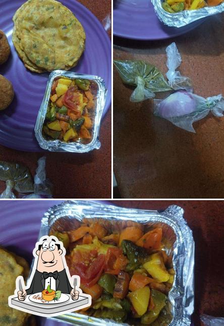 Meals at Sas Bahu baati chokha