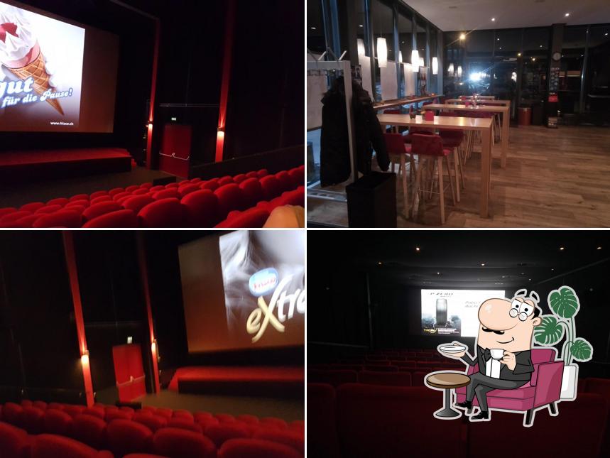 Siediti a un tavolo di CINEBOXX AG