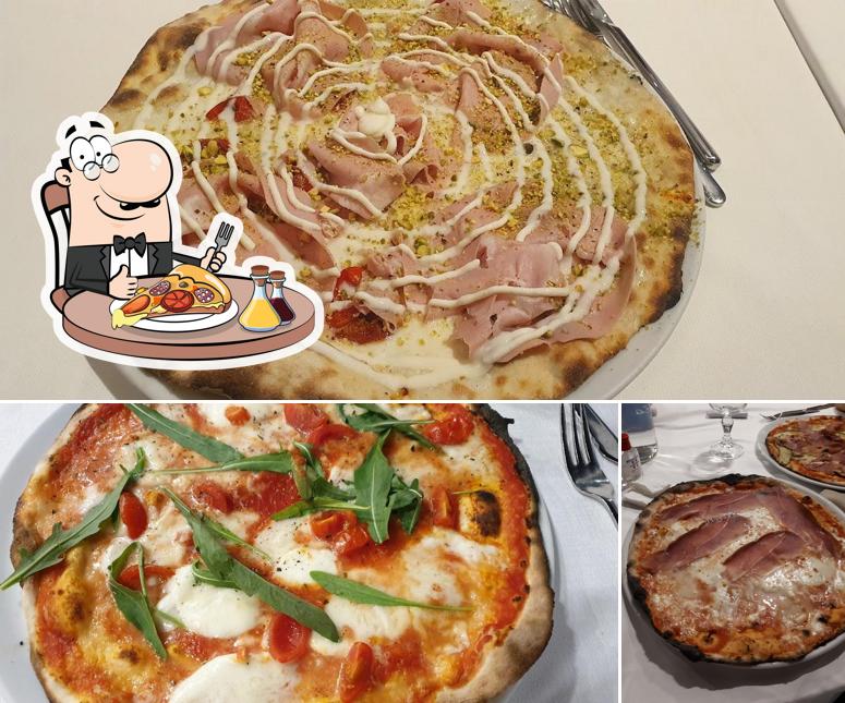 Scegli tra le molte varianti di pizza