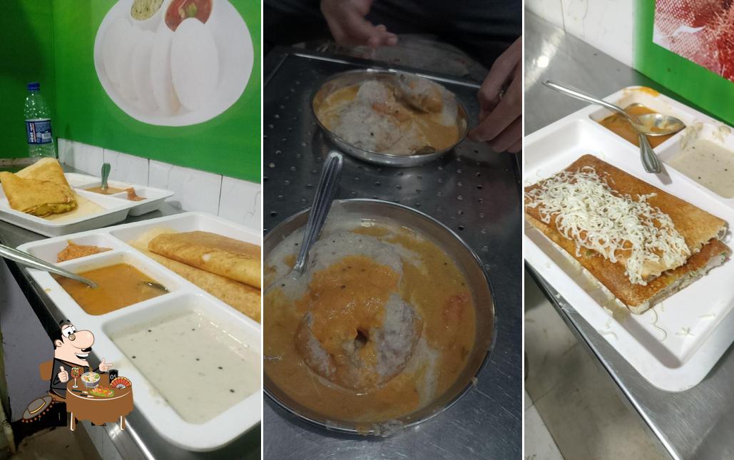 Food at Sabari Snacks