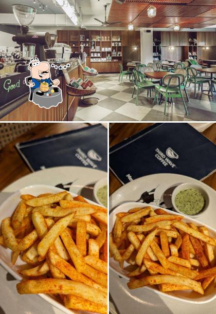 The image of food and interior at Third Wave Coffee