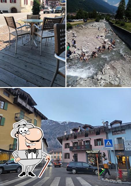 Gli esterni di Bar Centrale - Tabacchi
