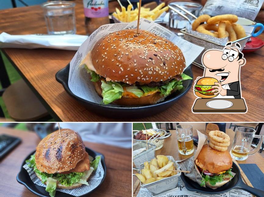 Prenditi un hamburger a Snack Bar Garden