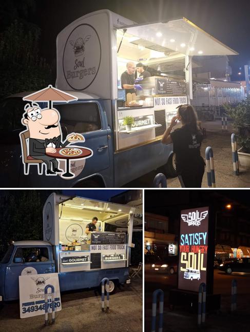 Gli esterni di Soul burgers