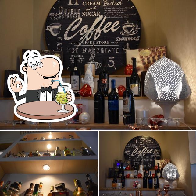 Goditi un drink dal menu