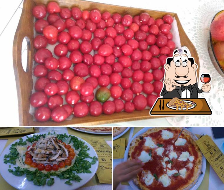 A Bar Pizzeria Aurora, puoi goderti una bella pizza